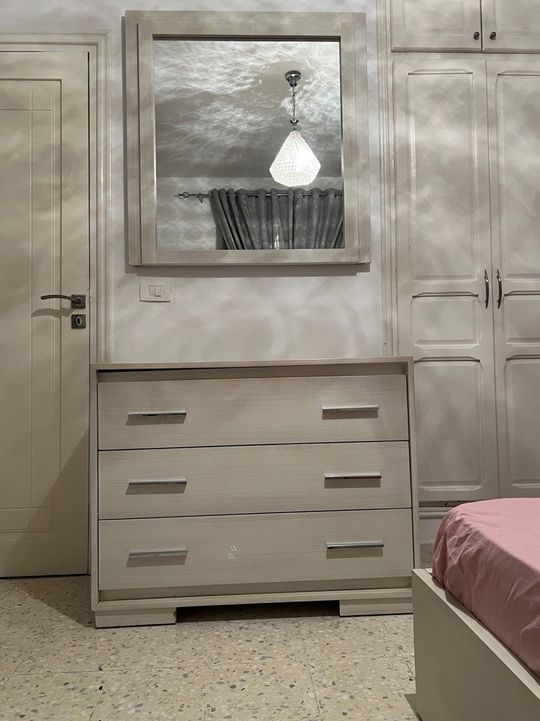 Chambre à coucher complète avec dressing