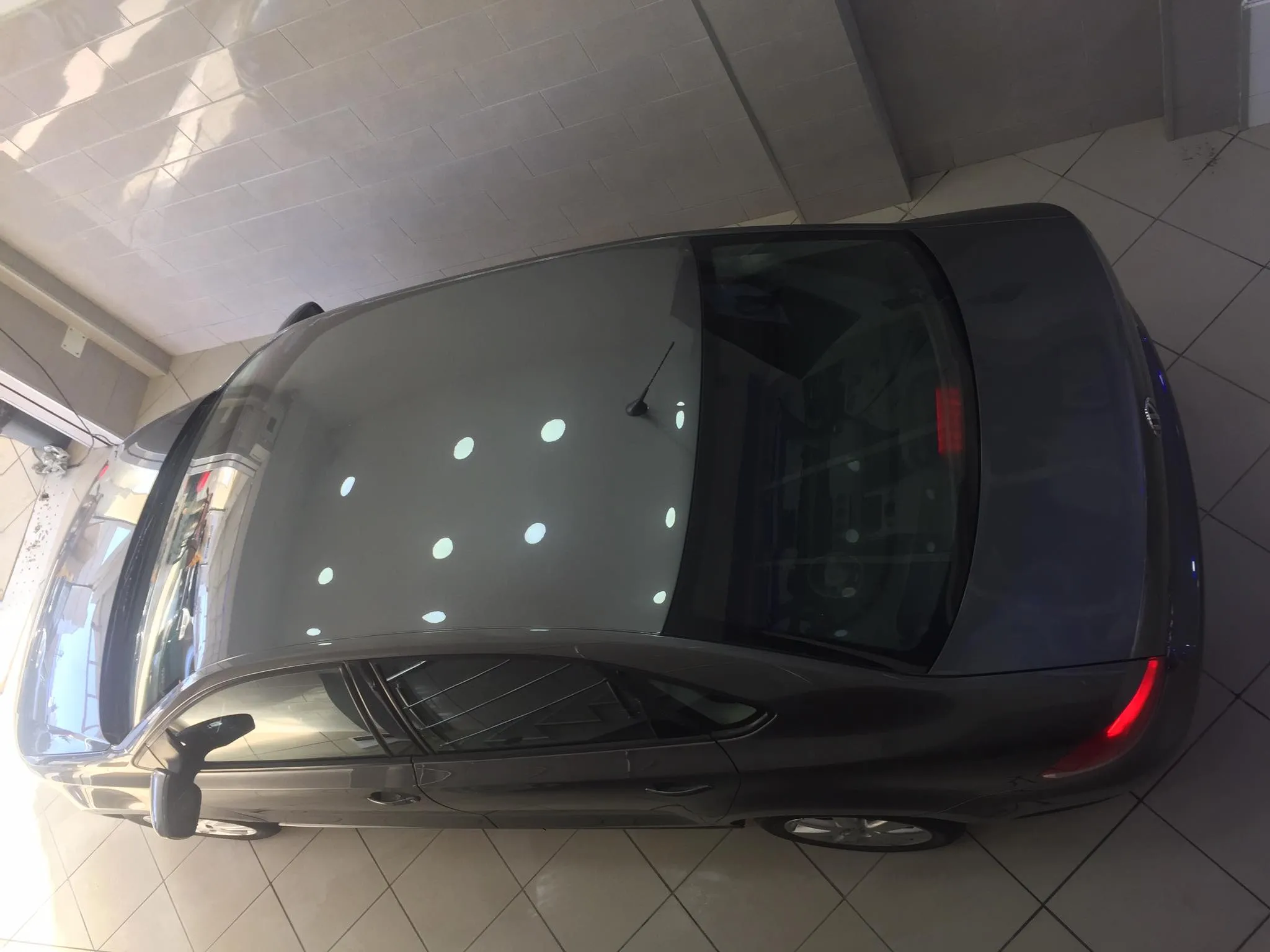 A VENDRE VOLKSWAGEN POLO SEDAN 1.4 ESSENCE - Tel98479647