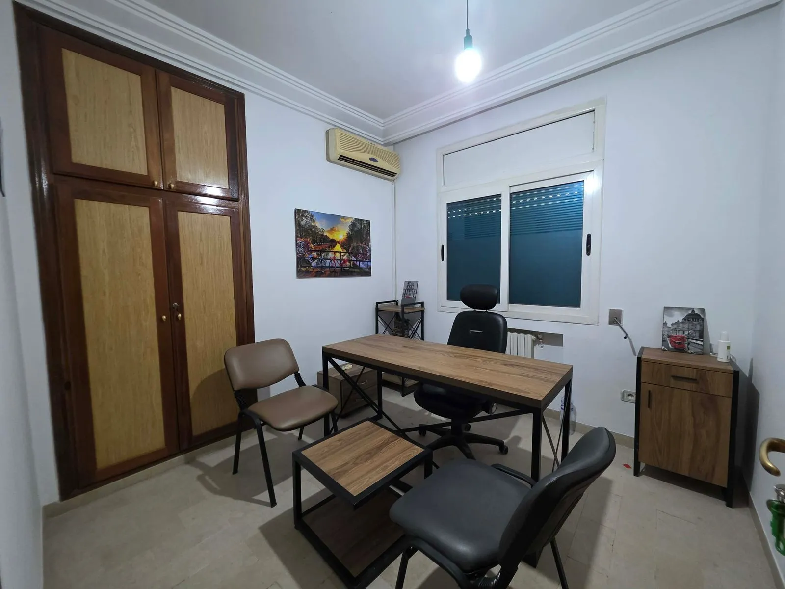 Bureau privé entièrement meublé à louer