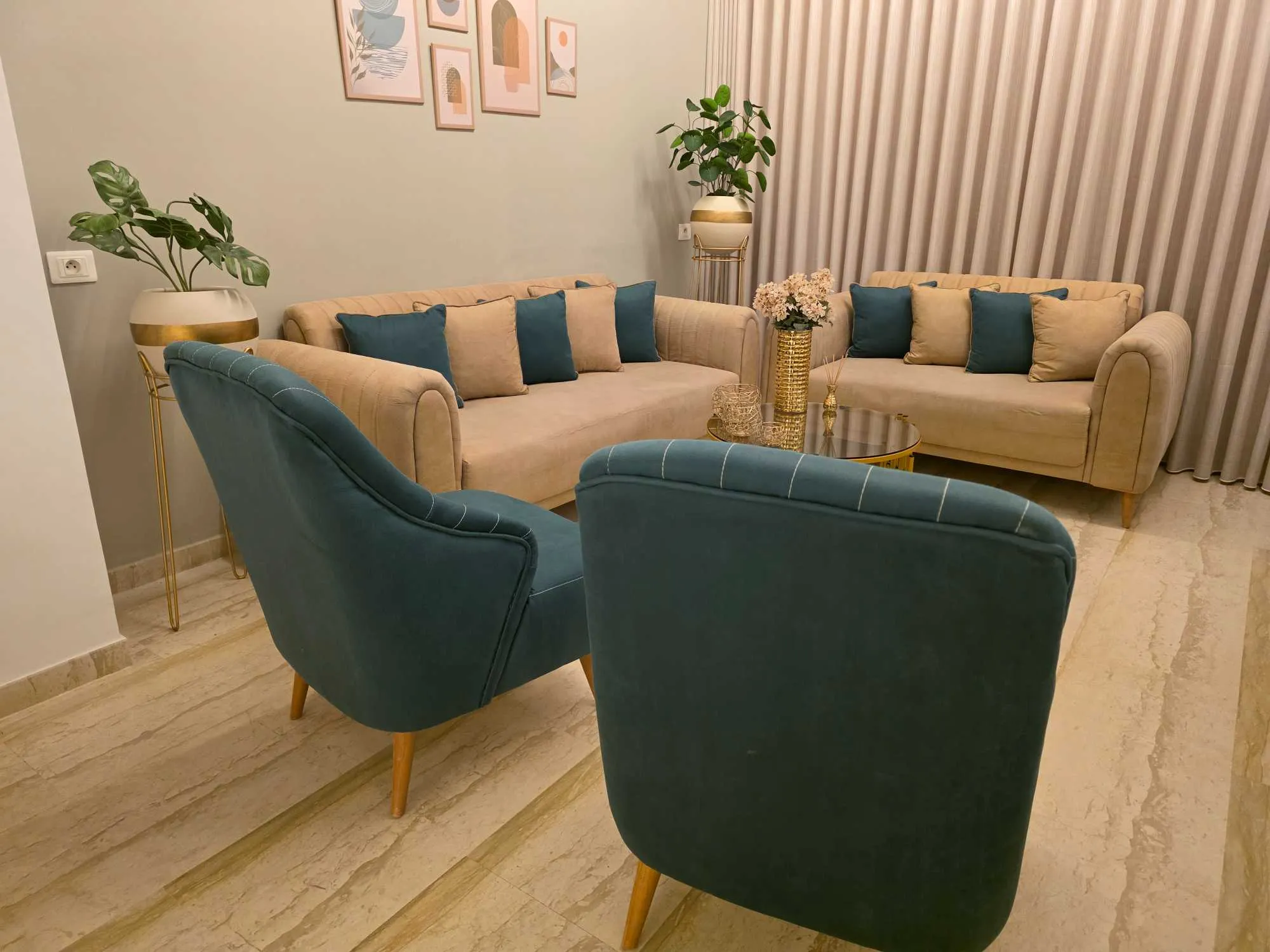 Salon chic à sfax 29 212 338 