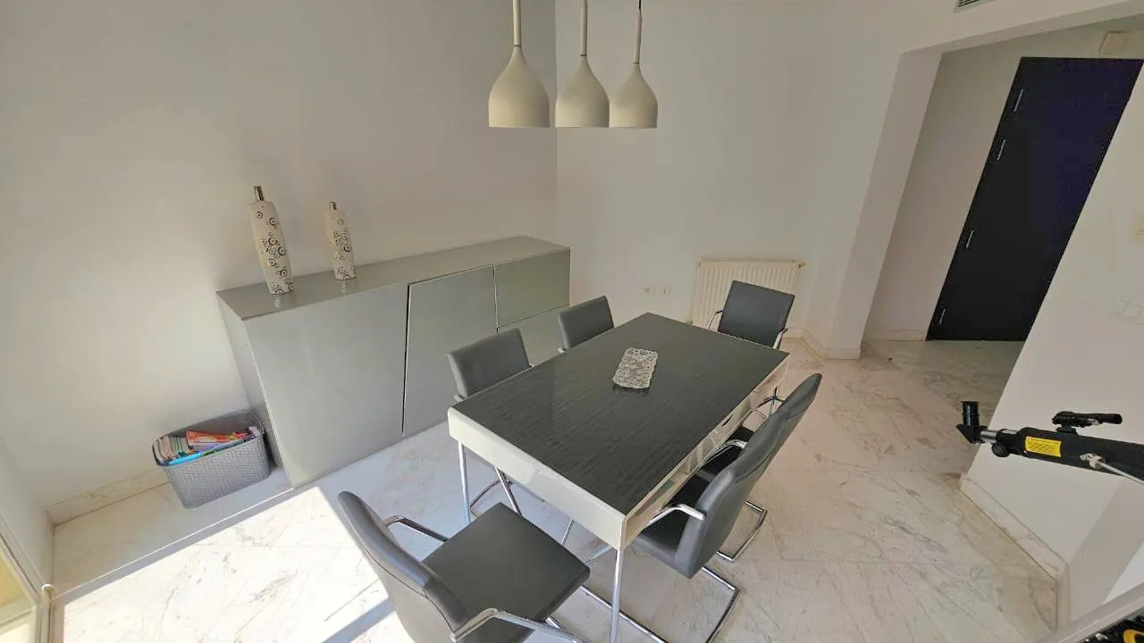 Appartement S4 à MENZAH 9C