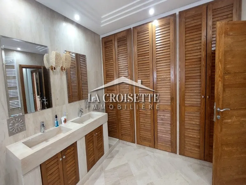 Villa S+4 meublée à La Marsa MVL0910
