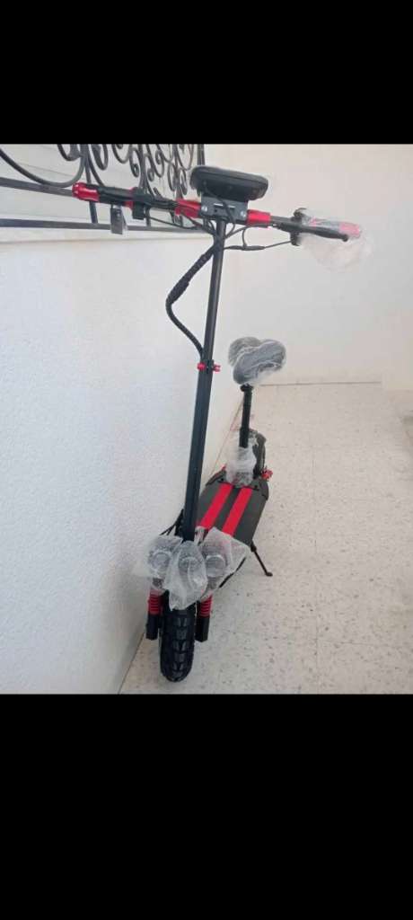 Scooter électrique cacheté