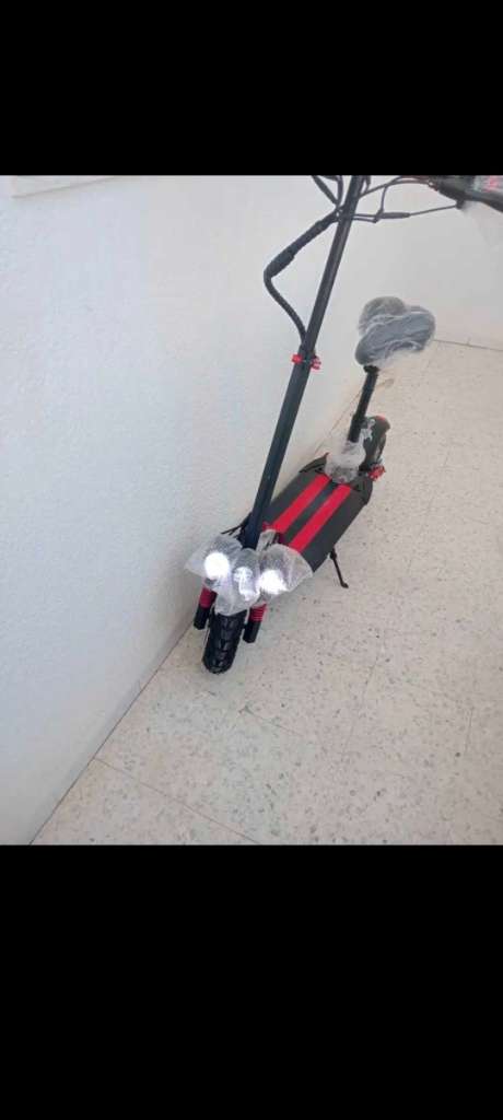 Scooter électrique cacheté