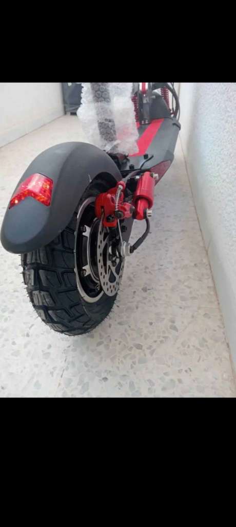 Scooter électrique cacheté