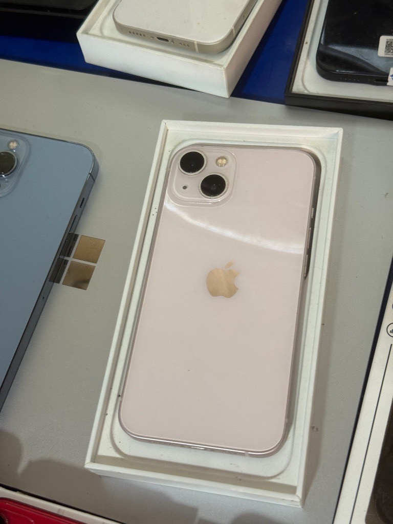 iPhone 13