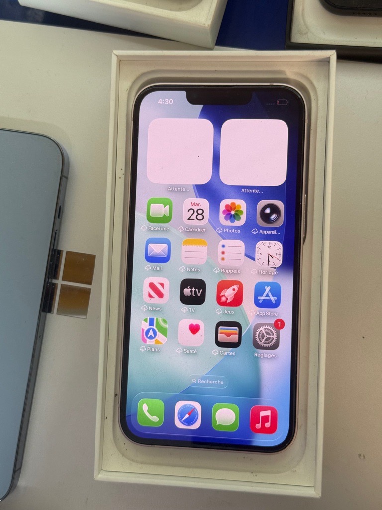 iPhone 13