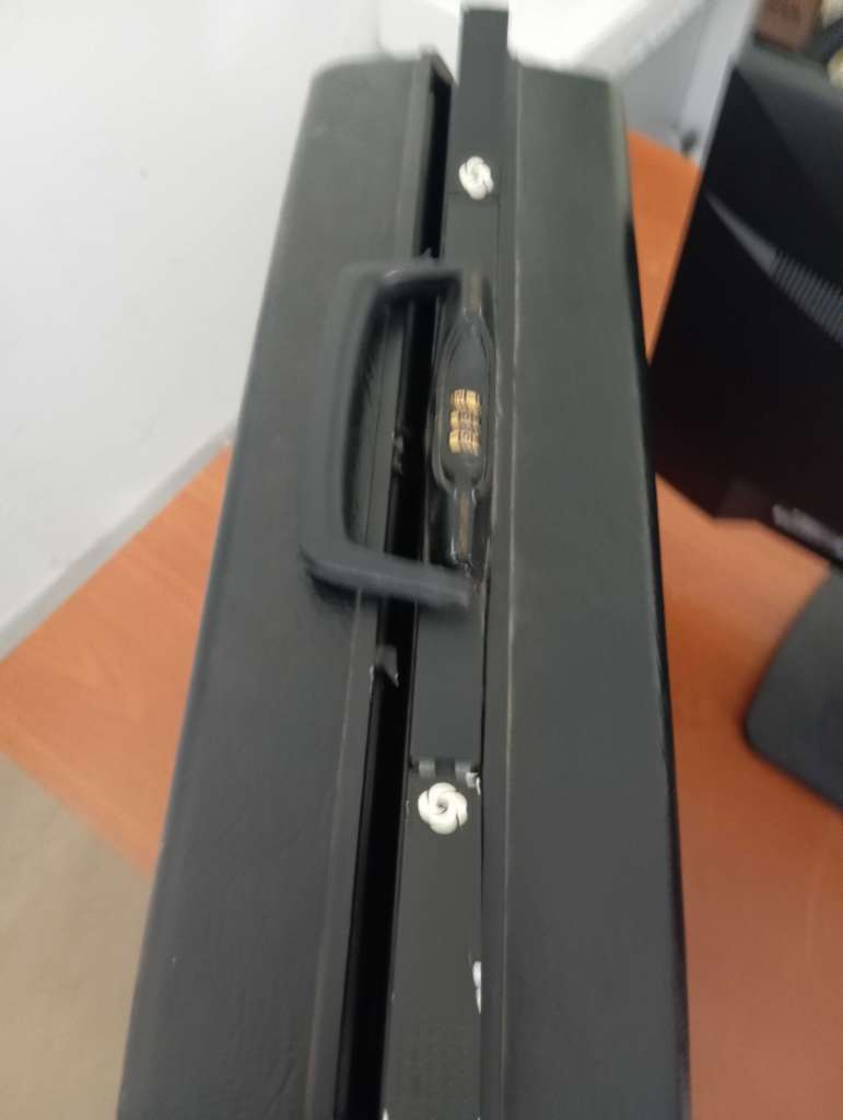 Valise se diplomatique