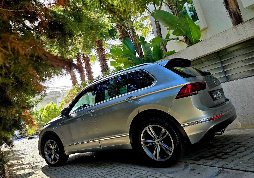 🔥 Tiguan R Line  2018 essence boite auto 🔥
     on accepte l échange des voitures