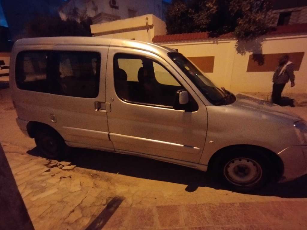 Partner 5 places disel