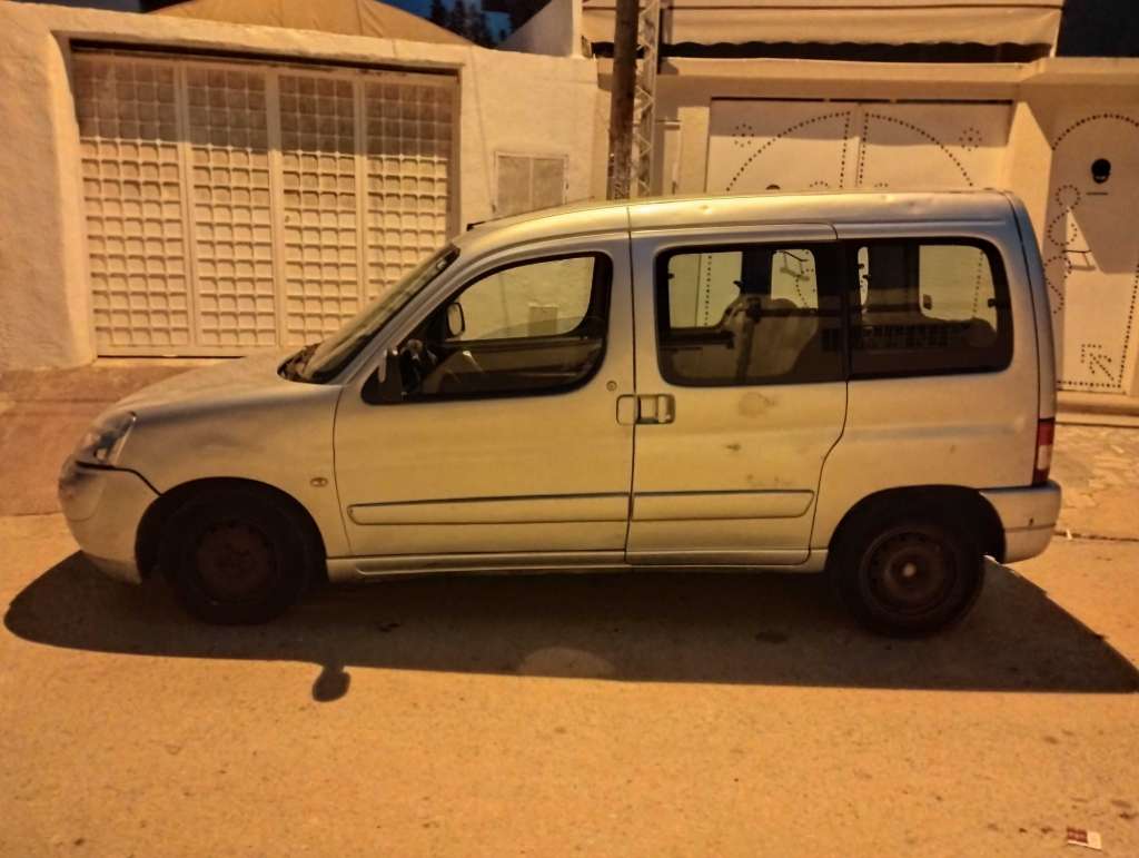 Partner 5 places disel