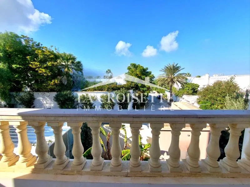 Appartement s3 avec terrasse à Gammarth MAL1905