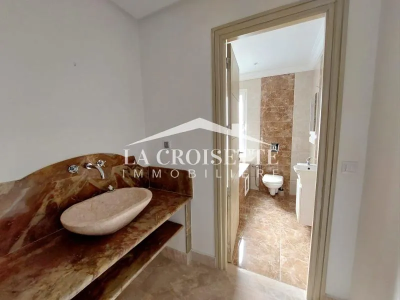 Appartement s3 avec terrasse à Gammarth MAL1905