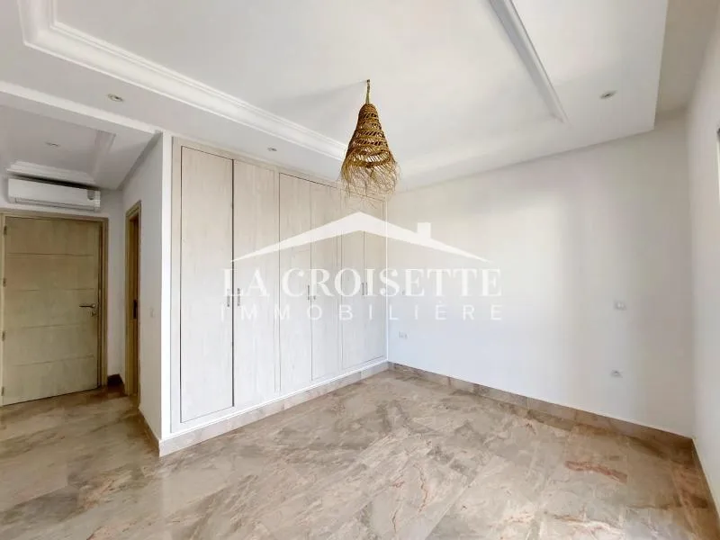 Appartement s3 avec terrasse à Gammarth MAL1905