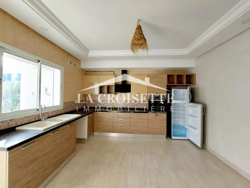 Appartement s3 avec terrasse à Gammarth MAL1905