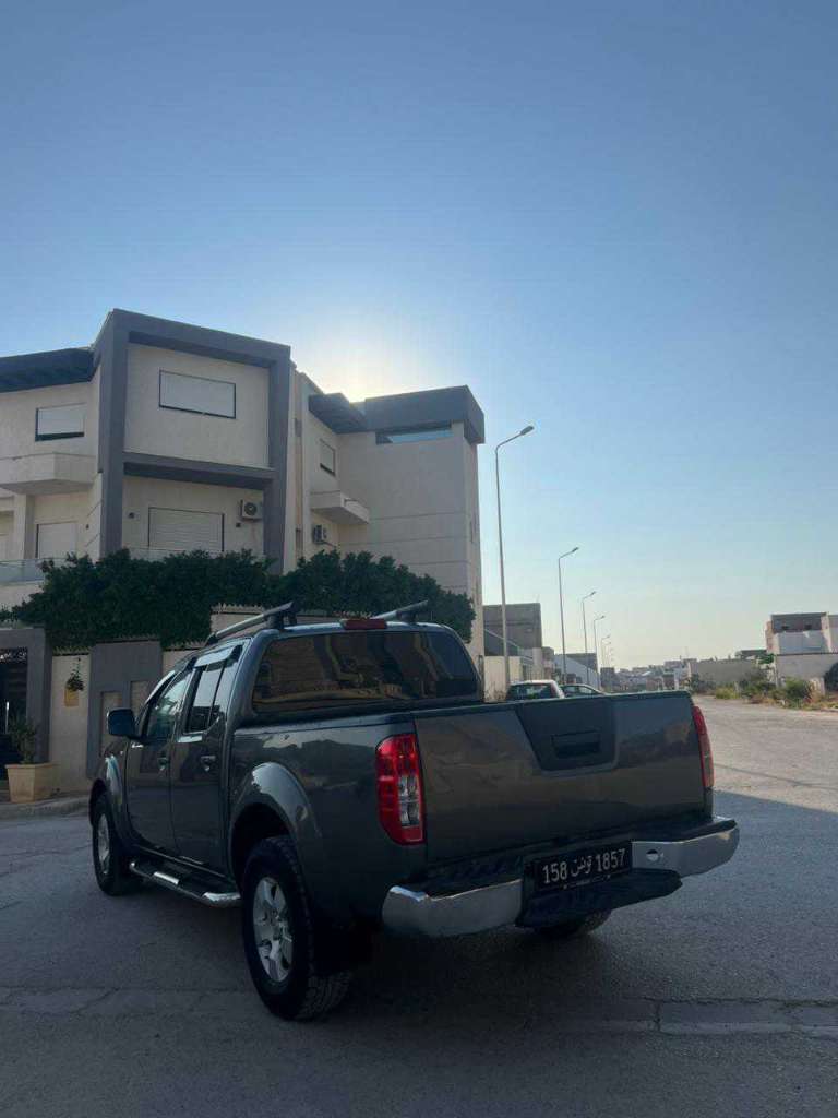 Nissan Navara LE