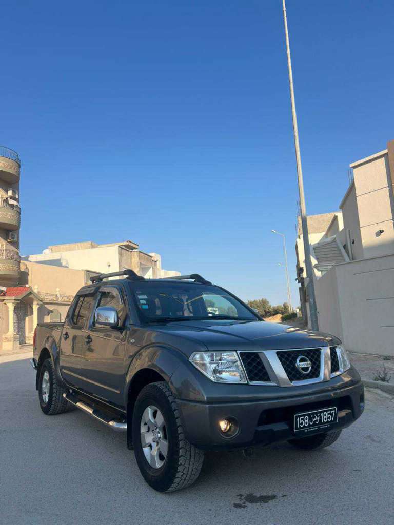 Nissan Navara LE