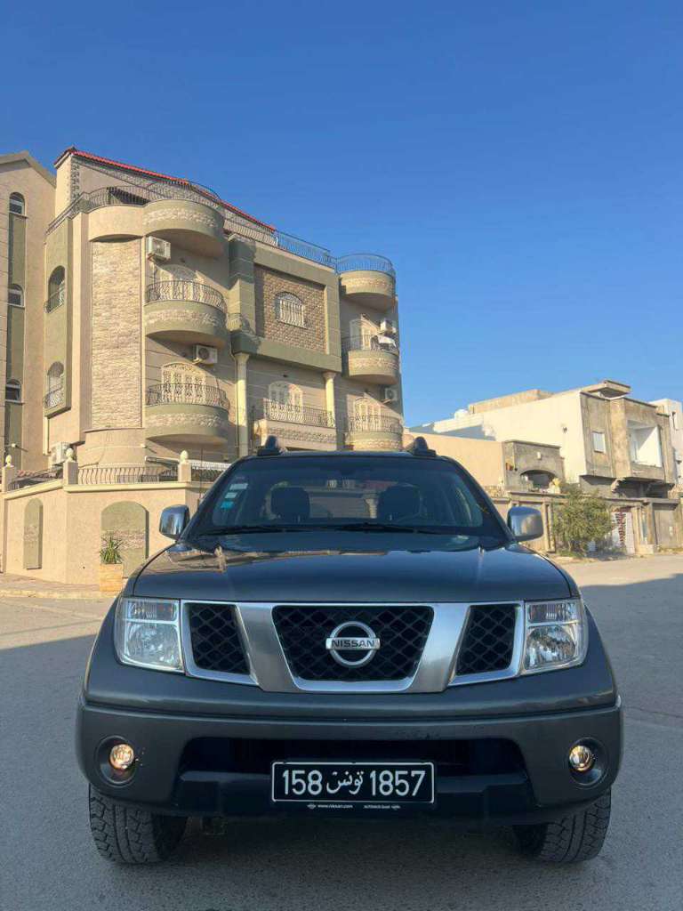 Nissan Navara LE