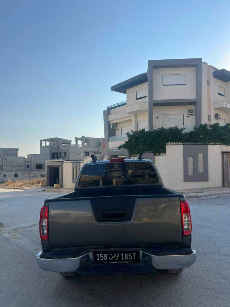 Nissan Navara LE