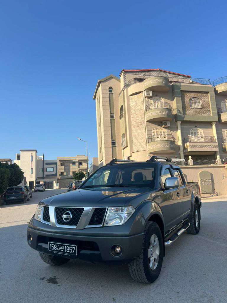 Nissan Navara LE