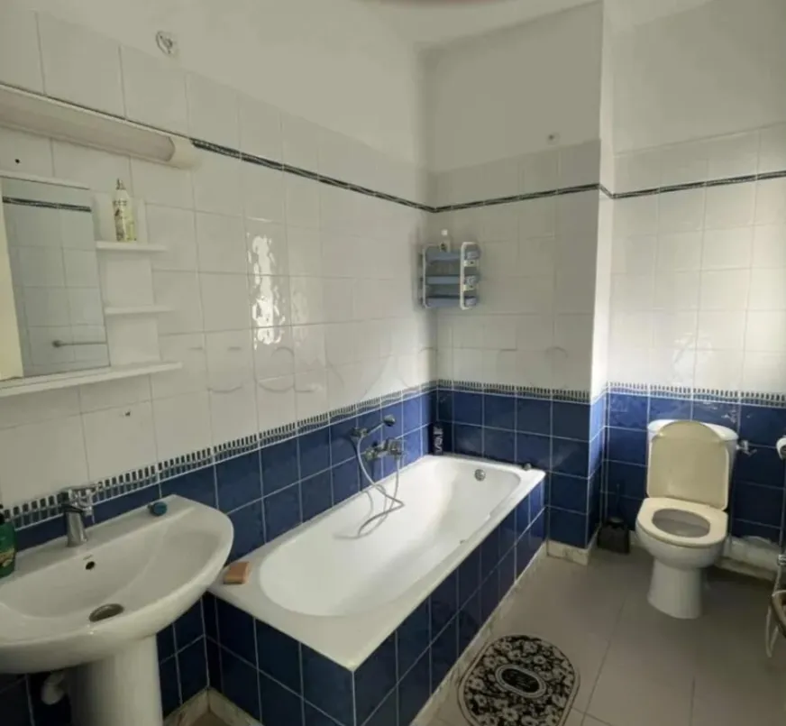 Location S3 vide à Ennasr 2