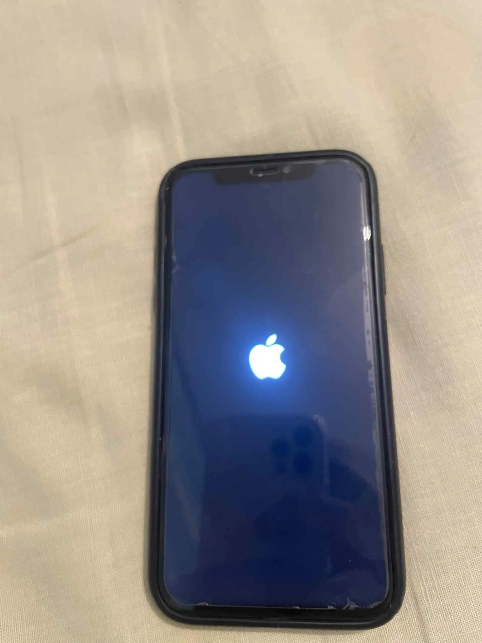 📱 iPhone X 64 Go – Très bon état à vendre