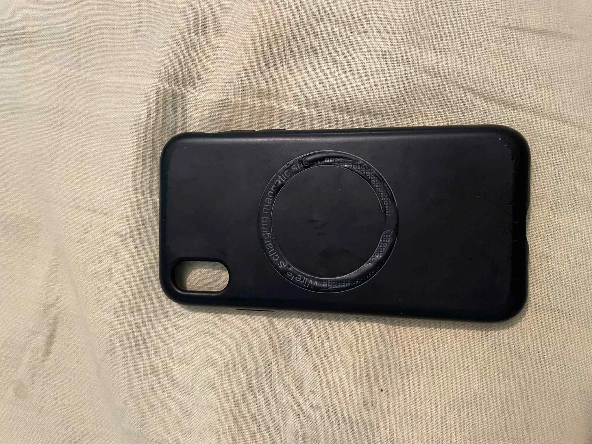 📱 iPhone X 64 Go – Très bon état à vendre