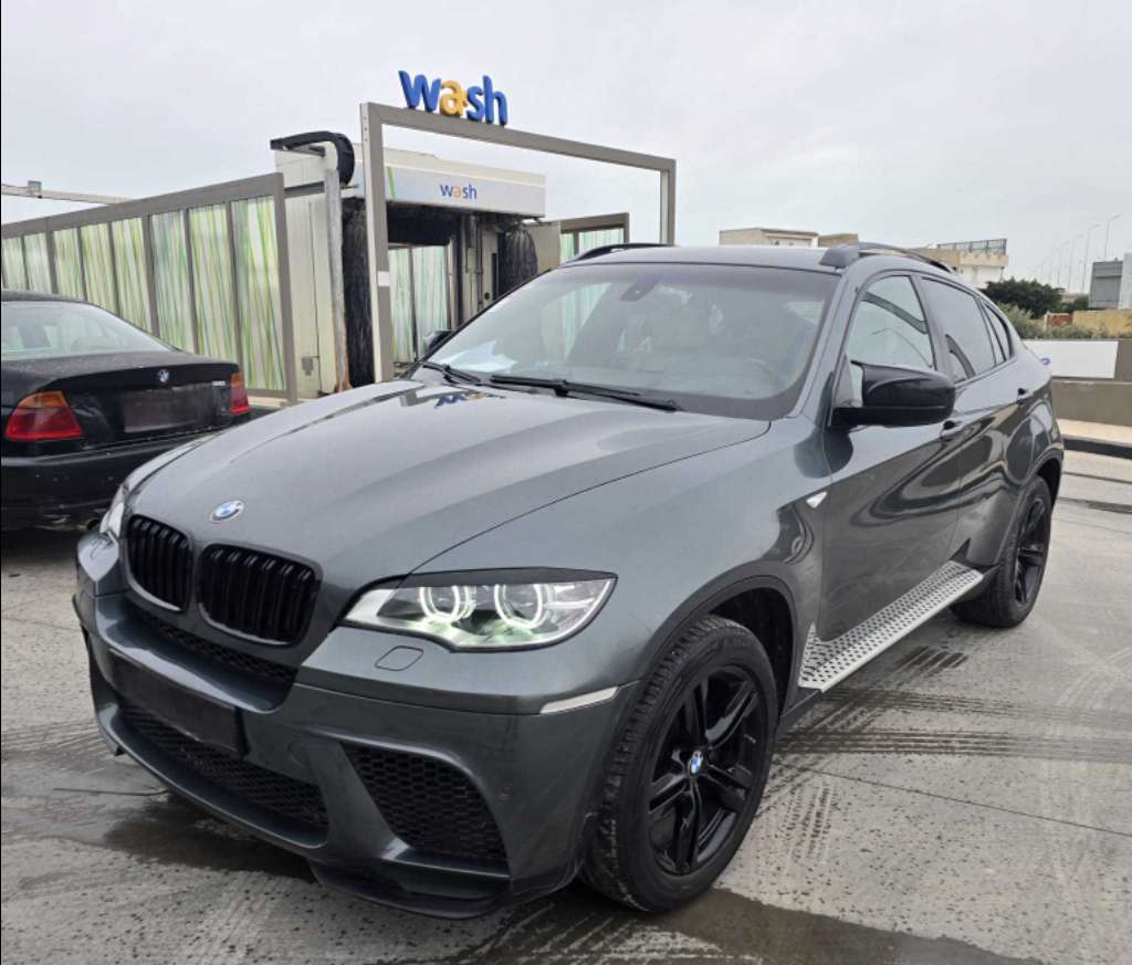 BMW X6 DIESEL 3L 15cv  2009 4 roues neuves 💰prix intéressant💰
On accepte l'échange des voitures 
