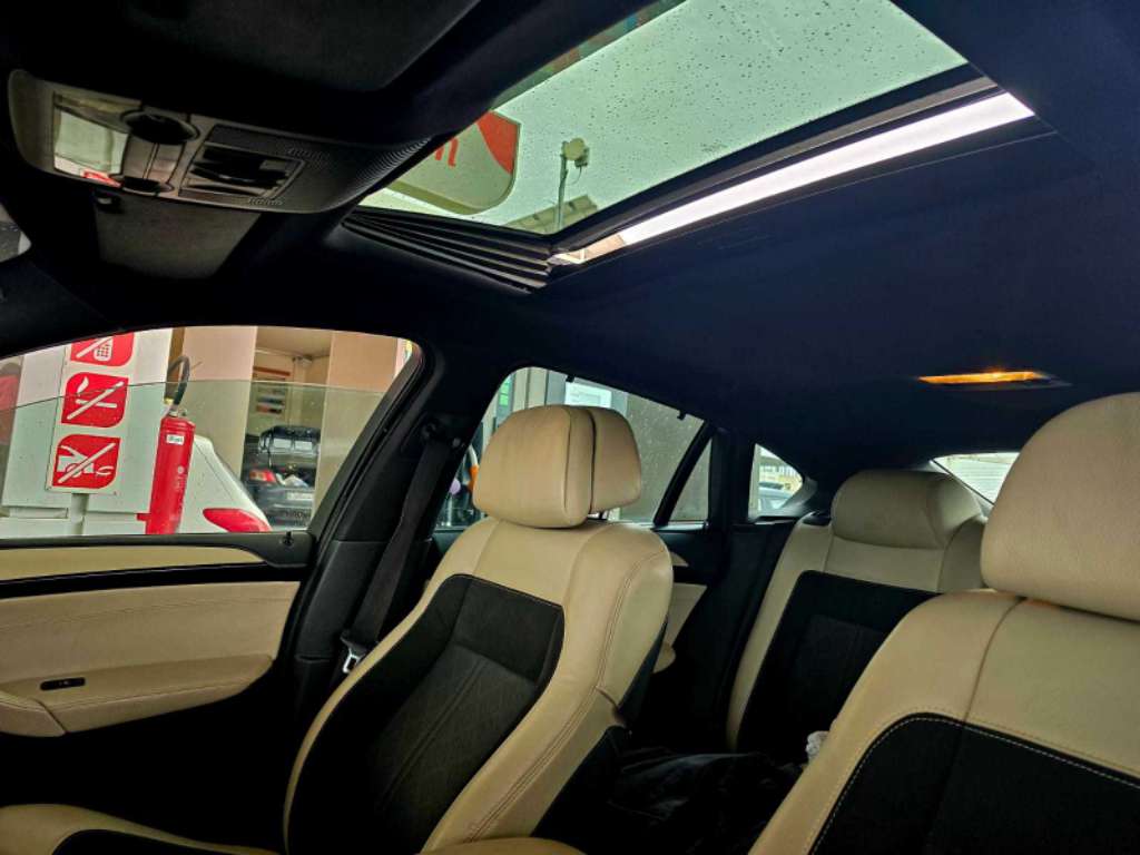 BMW X6 DIESEL 3L 15cv  2009 4 roues neuves 💰prix intéressant💰
On accepte l'échange des voitures 
