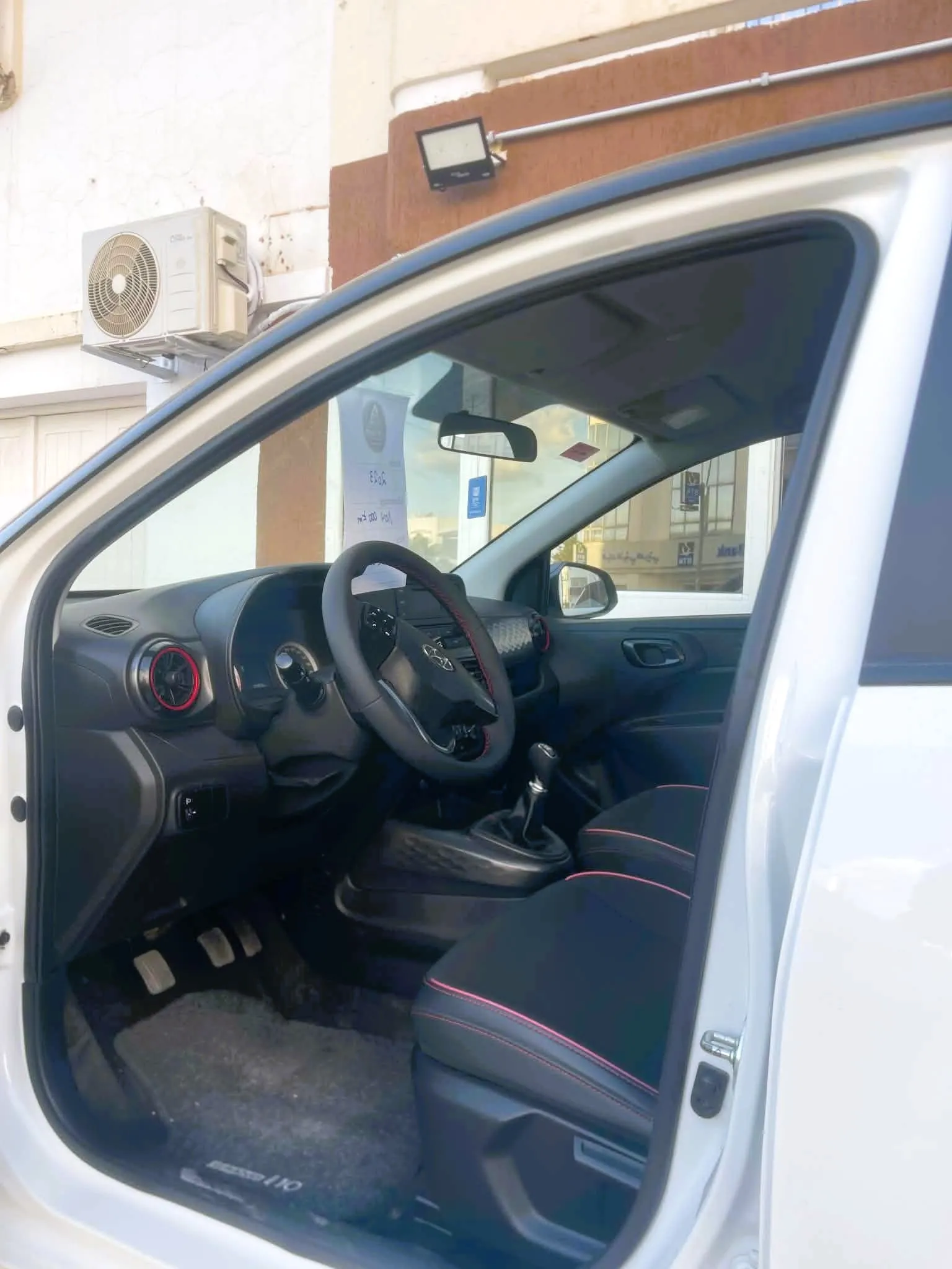 HYUNDAI I10 - photo 3