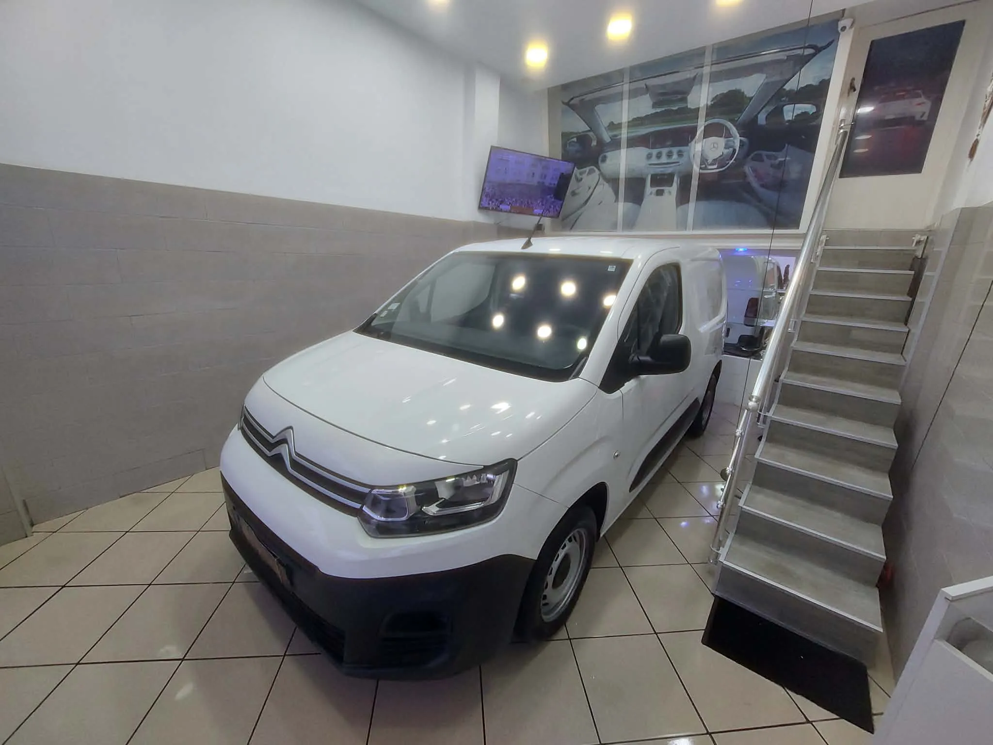 Citroën Berlingot 1.6 - 2022 - Tel 98479647