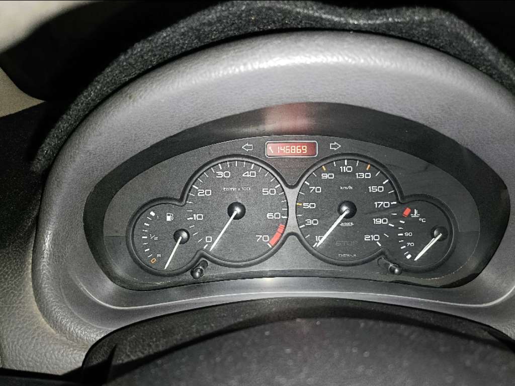 206 Peugeot XT5p(série limitée)