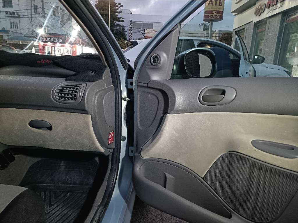 206 Peugeot XT5p(série limitée)