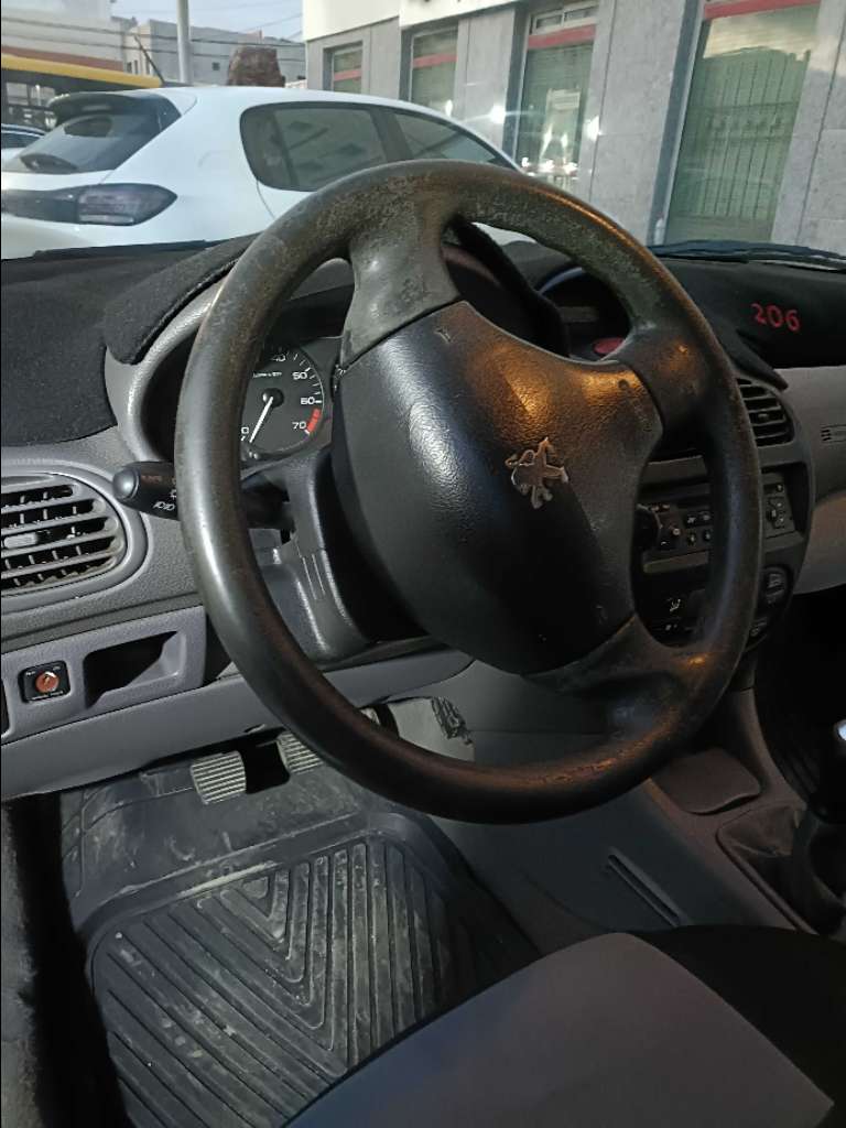 206 Peugeot XT5p(série limitée)