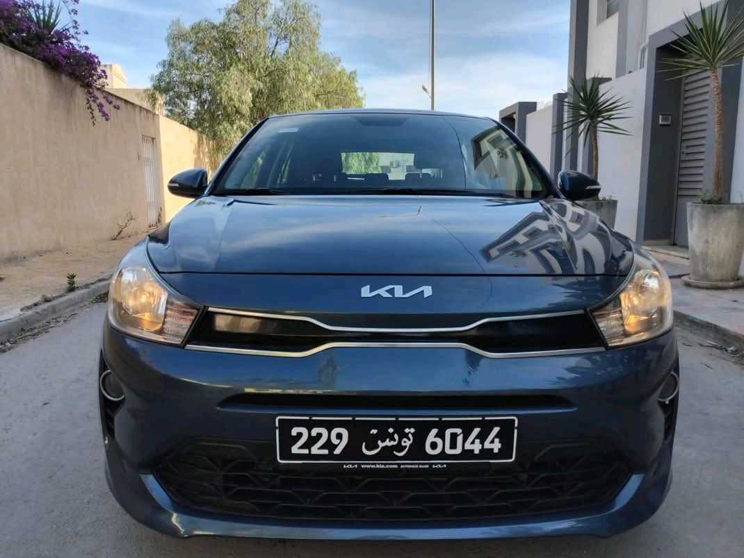 KIA RIO COUPÉ PREMIÈRE MAIN EN EXCELLENT ÉTAT