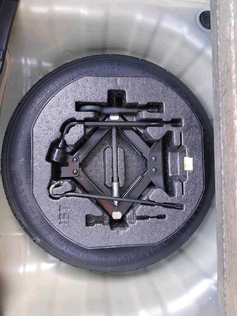 KIA RIO COUPÉ PREMIÈRE MAIN EN EXCELLENT ÉTAT