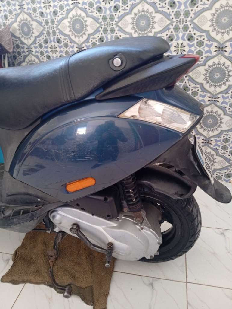 piaggio zip 2t