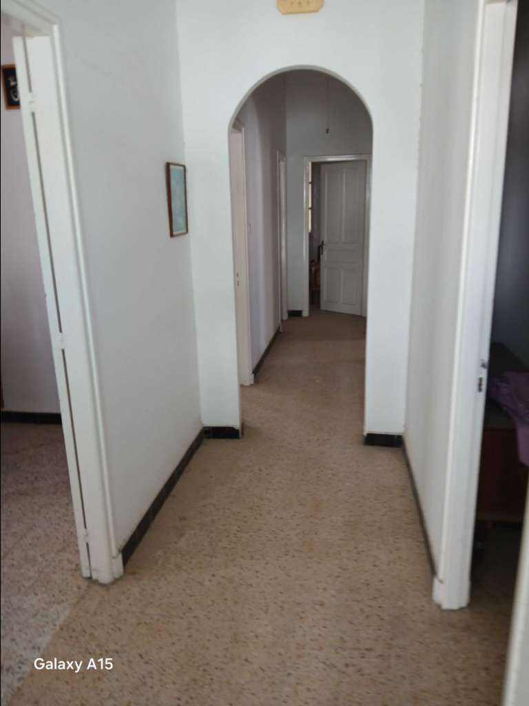 A vendre villa indépendante située à akouda superficie 800 m²