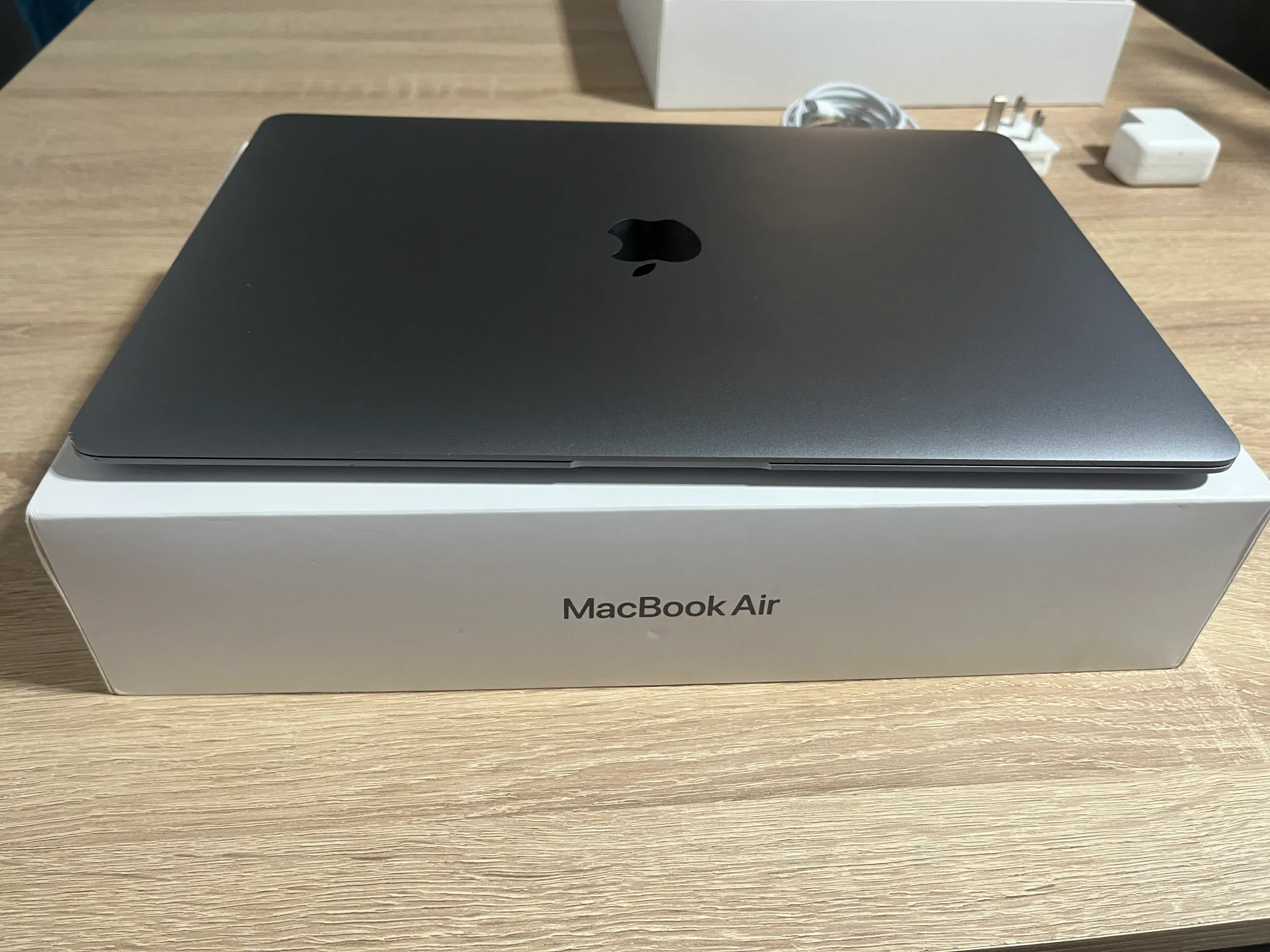 Apple MacBook Air M1 (13,3”, Argent)