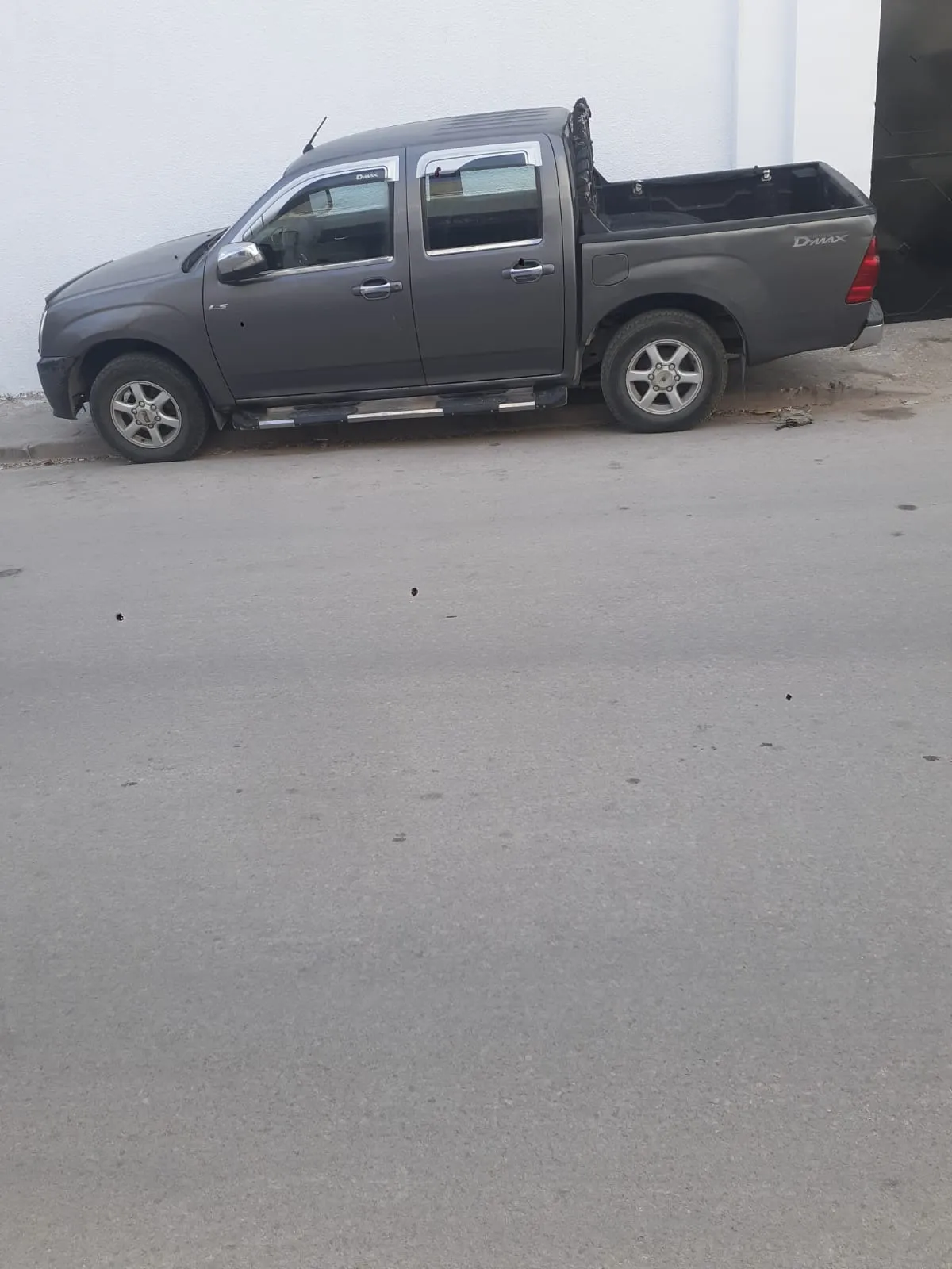 ISUZU D'Max خليجية
