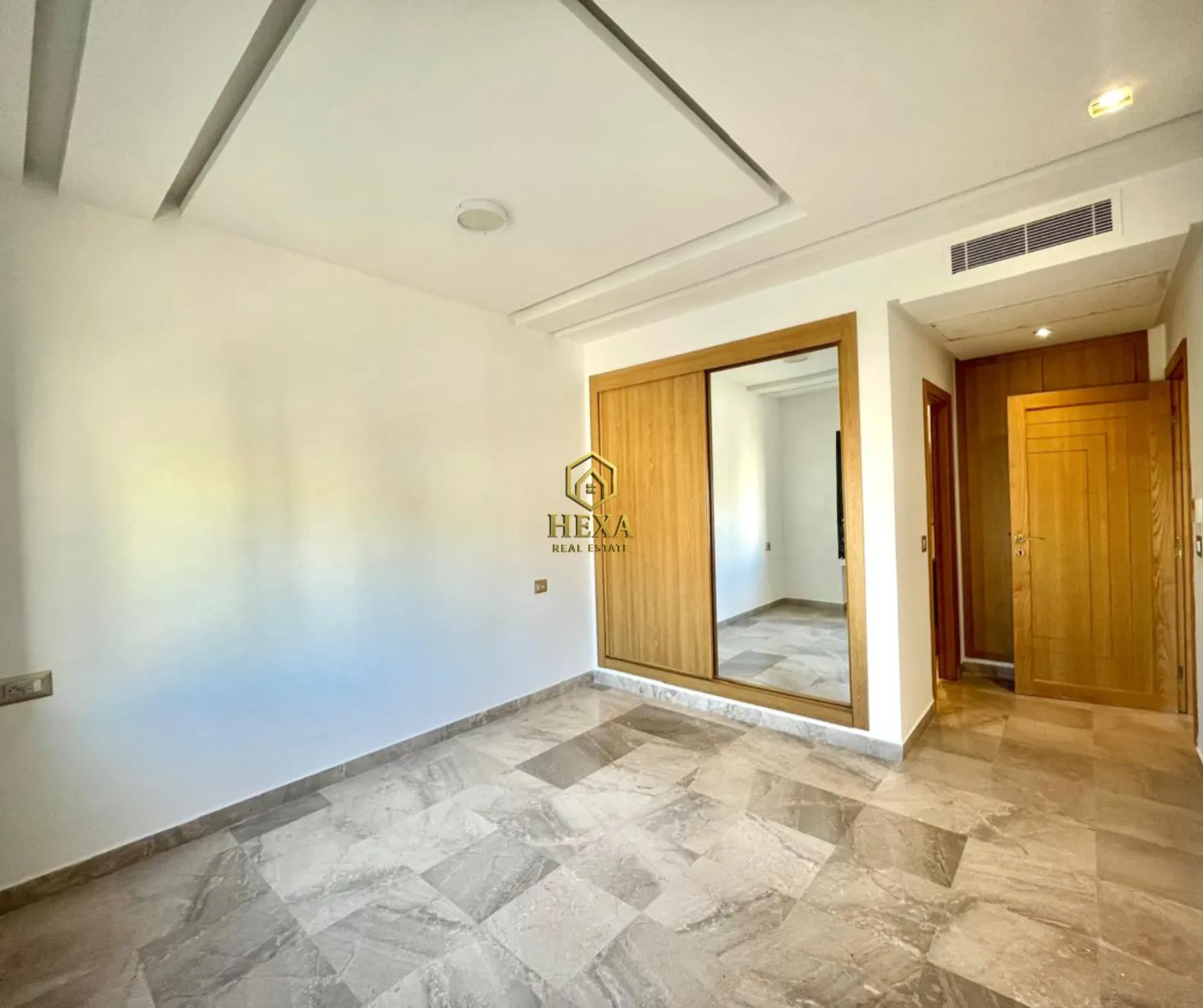 Appartement s2 en suite aux jardins de Carthage 