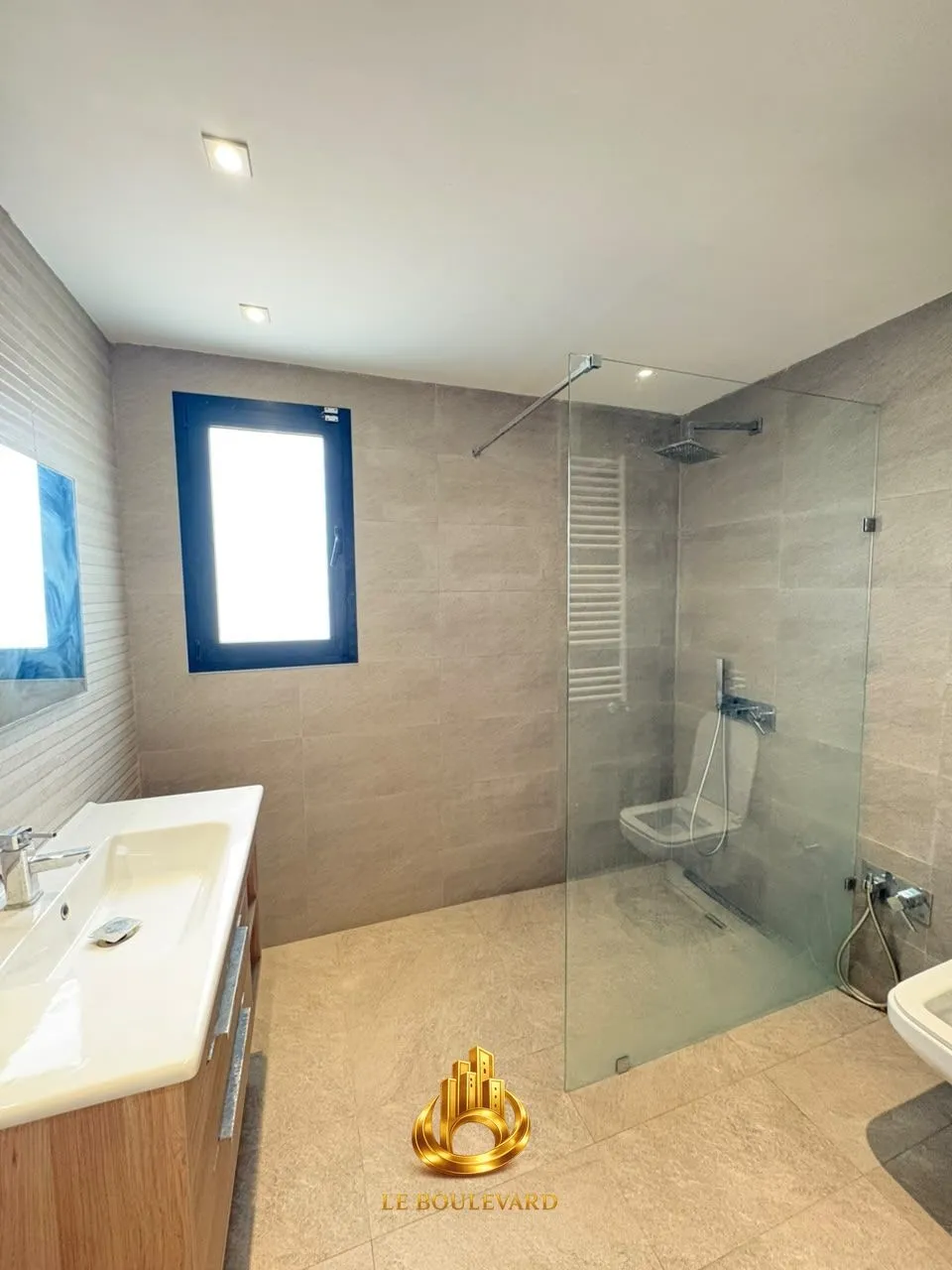 A Louer Appartement S+3 Haut Standing à AFH Mrezga, Cité El Wafa, Nabeul