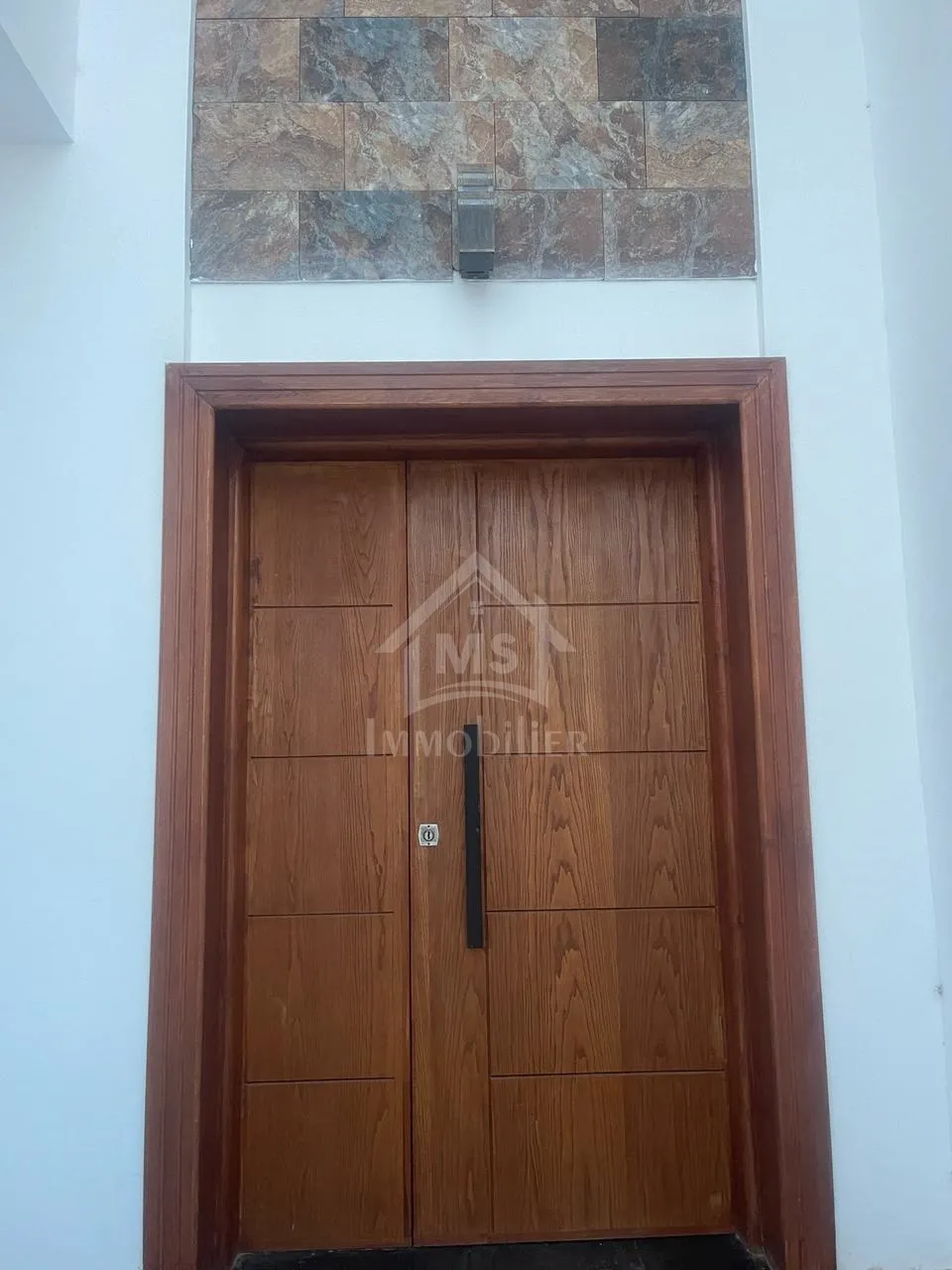 A vendre à Manaret Hammamet, Villa S+5 avec piscine 51355351