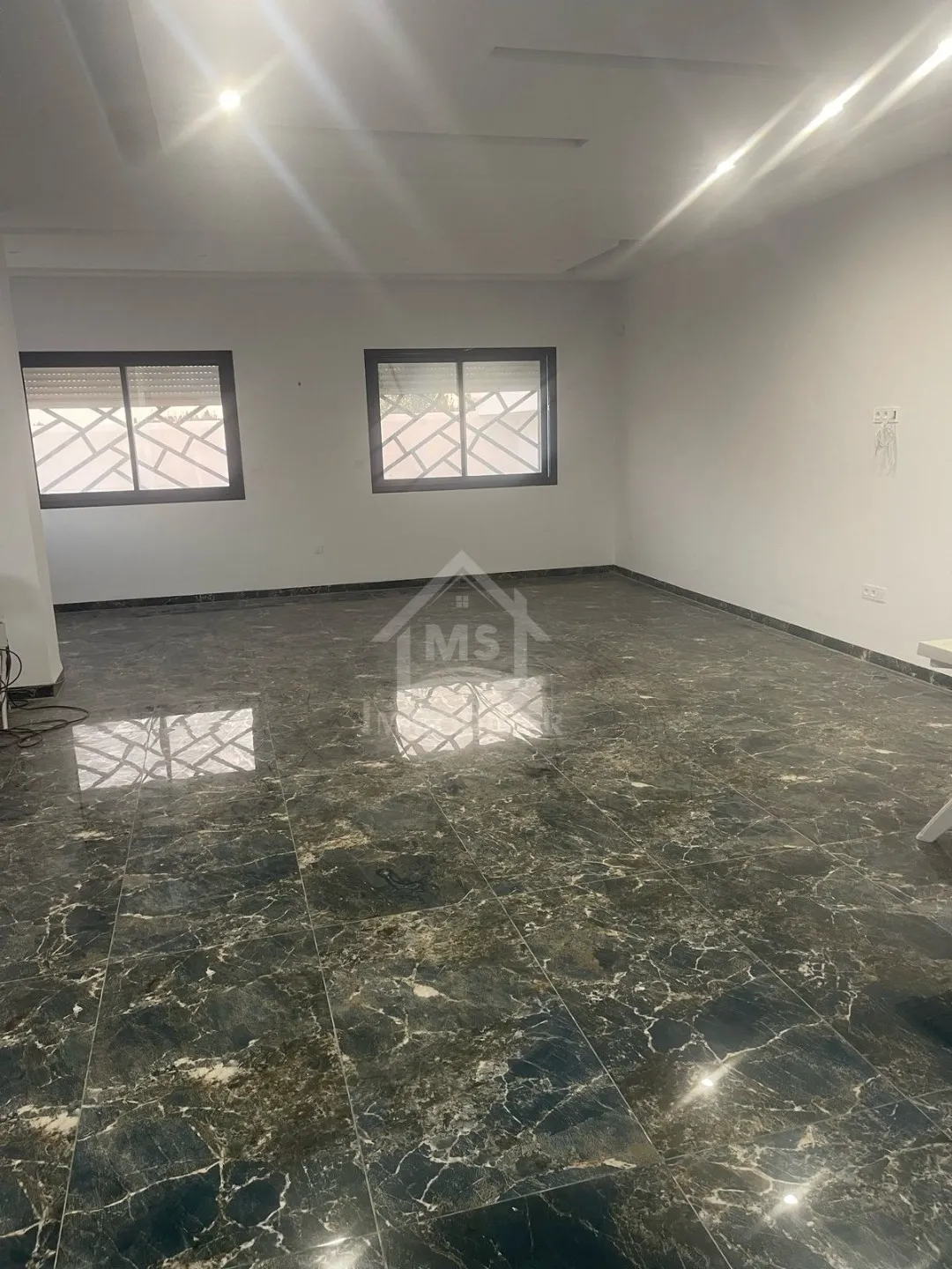 A vendre à Manaret Hammamet, Villa S+5 avec piscine 51355351