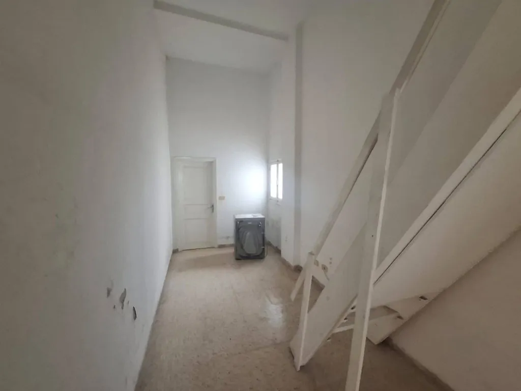 Local commercial à louer à Mourouj 5 – 50 m² – emplacement stratégique près d’Aziza