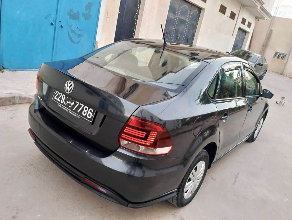 Polo sedan 1.4 essence