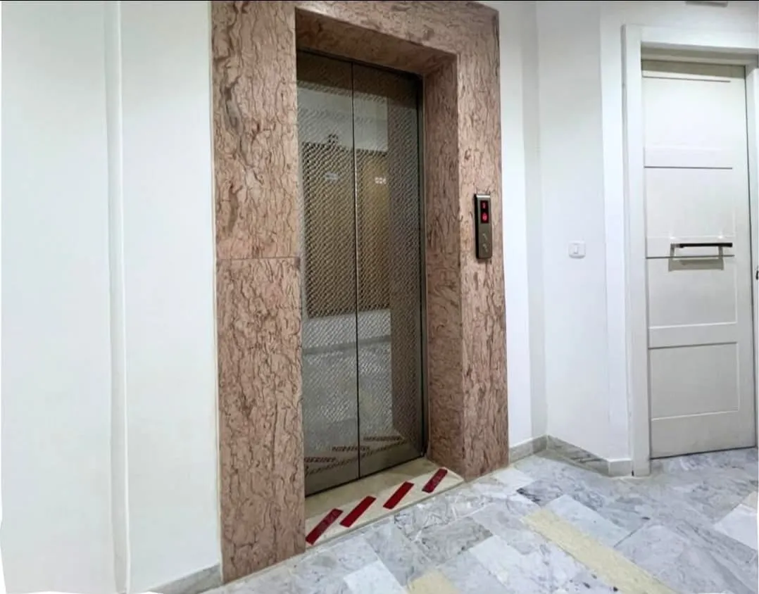 A vendre Immeuble R+5 bureaux avec des local commerciale à sousse jawhara