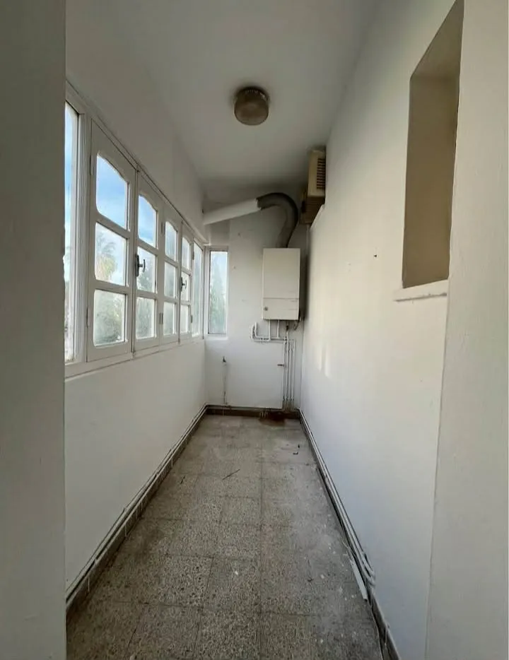 un appartement s+3 au 2éme étage (sans ascenseur) a louer a Manar 2 Prés de Chili's