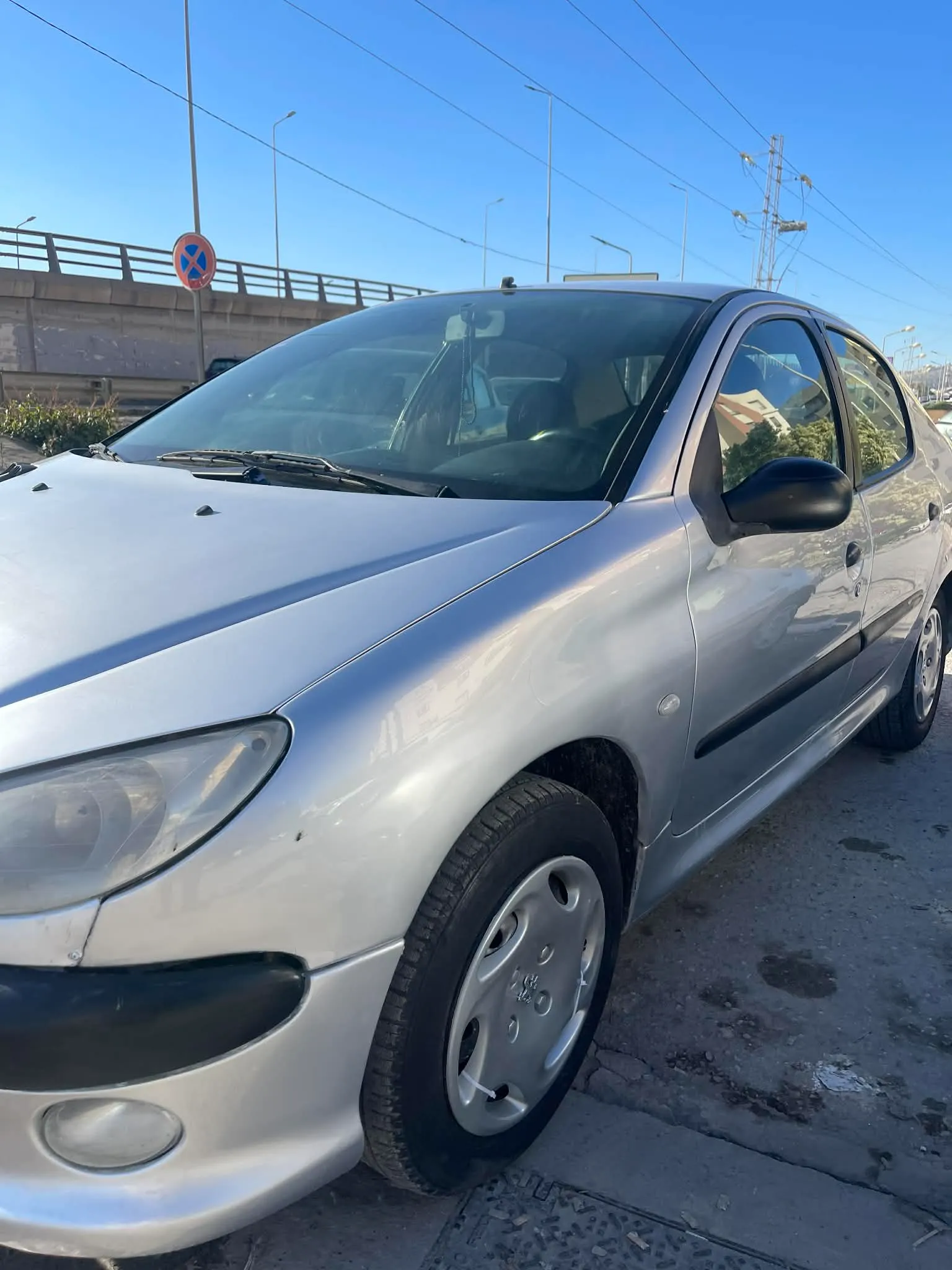 PEUGEOUT 206 SEDAN