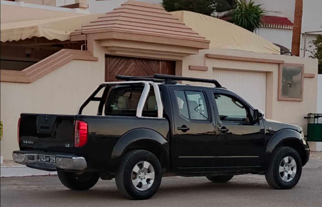 đ Nissan Navara LE // 4*4